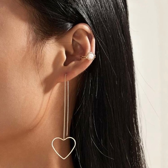 ShopAllThings Jewelry - 3/$30 💛 Heart Drop Earrings